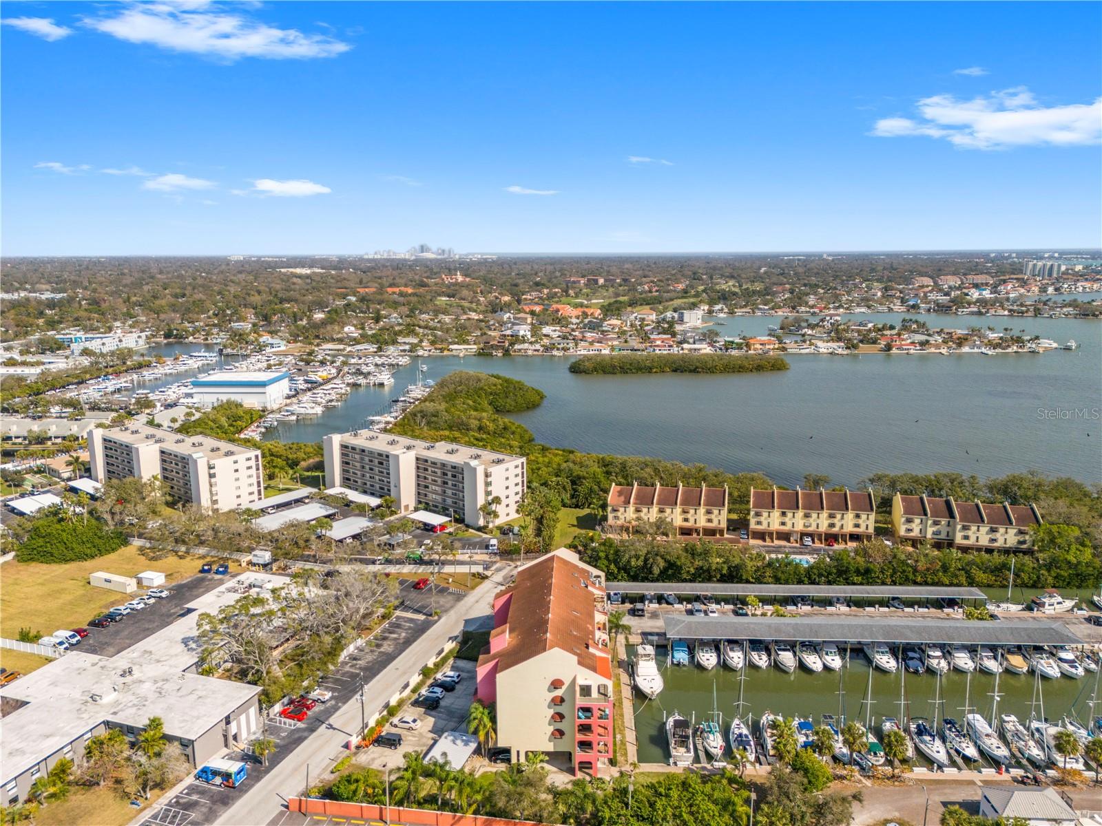 LIGHTHOUSE HARBOR MARINA CONDO - Residential