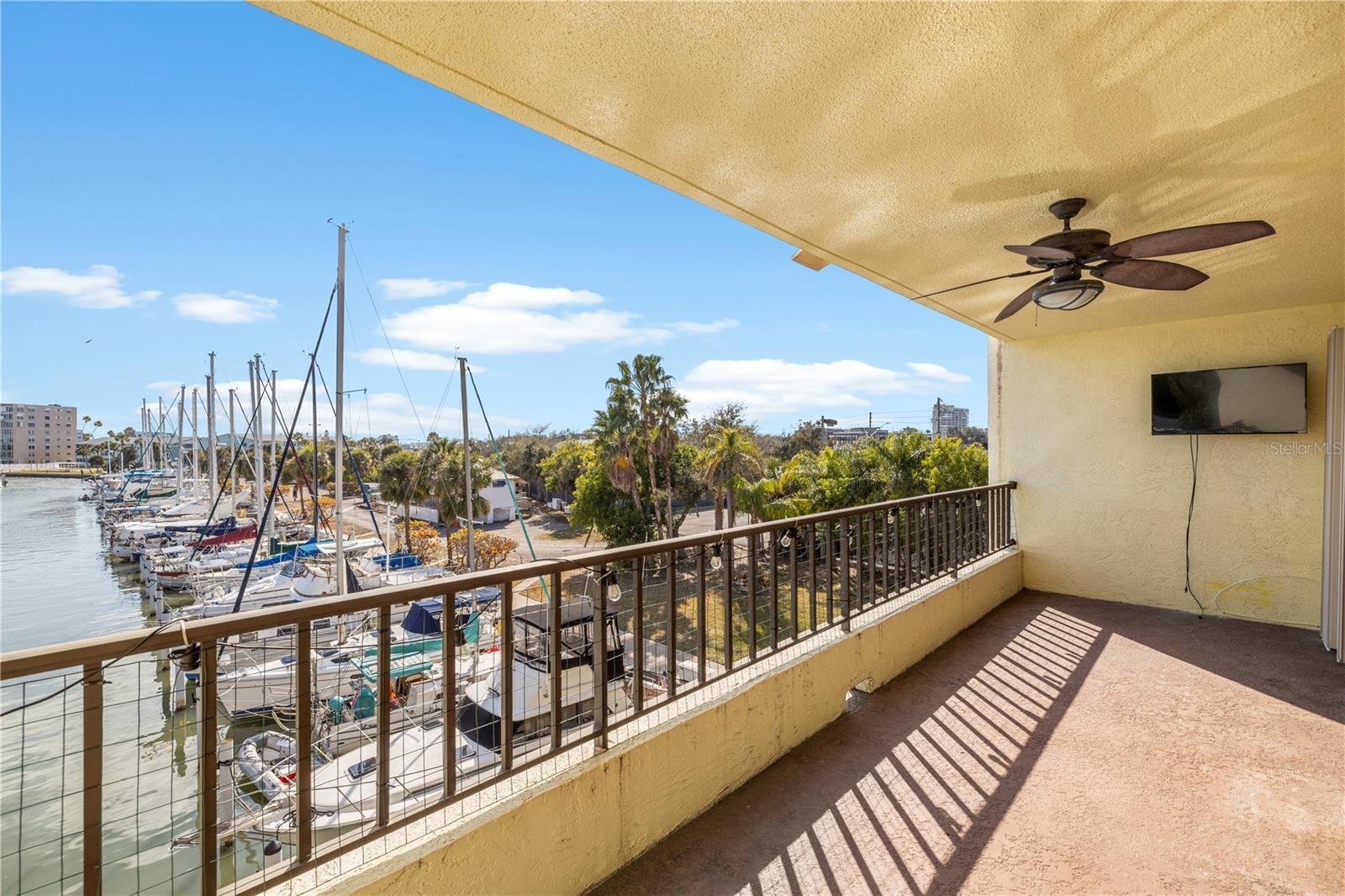 LIGHTHOUSE HARBOR MARINA CONDO - Residential