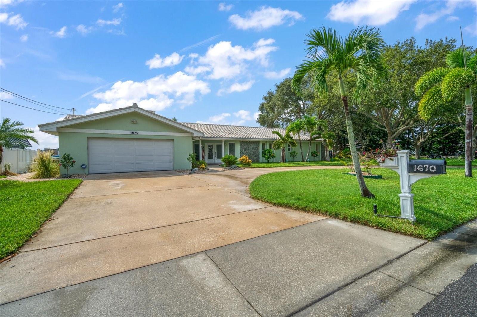 HARBOR HILLS ESTATES - Residential