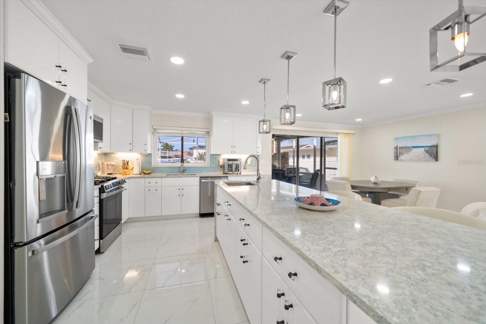 HARBOR HILLS ESTATES - Residential