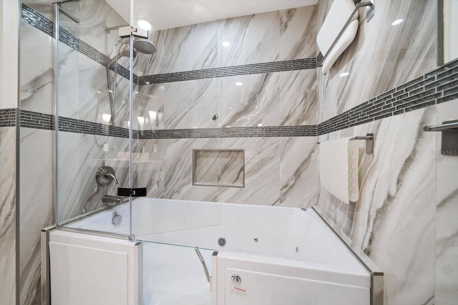 HARBOR HILLS ESTATES - Residential