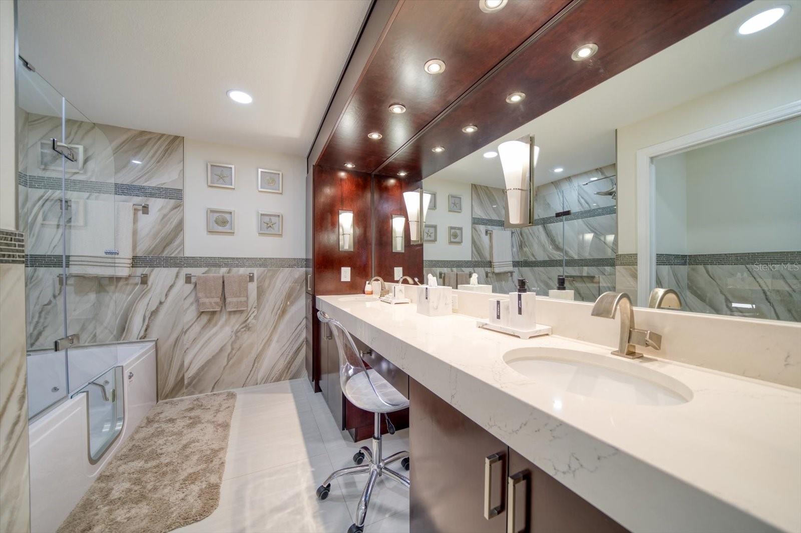 HARBOR HILLS ESTATES - Residential