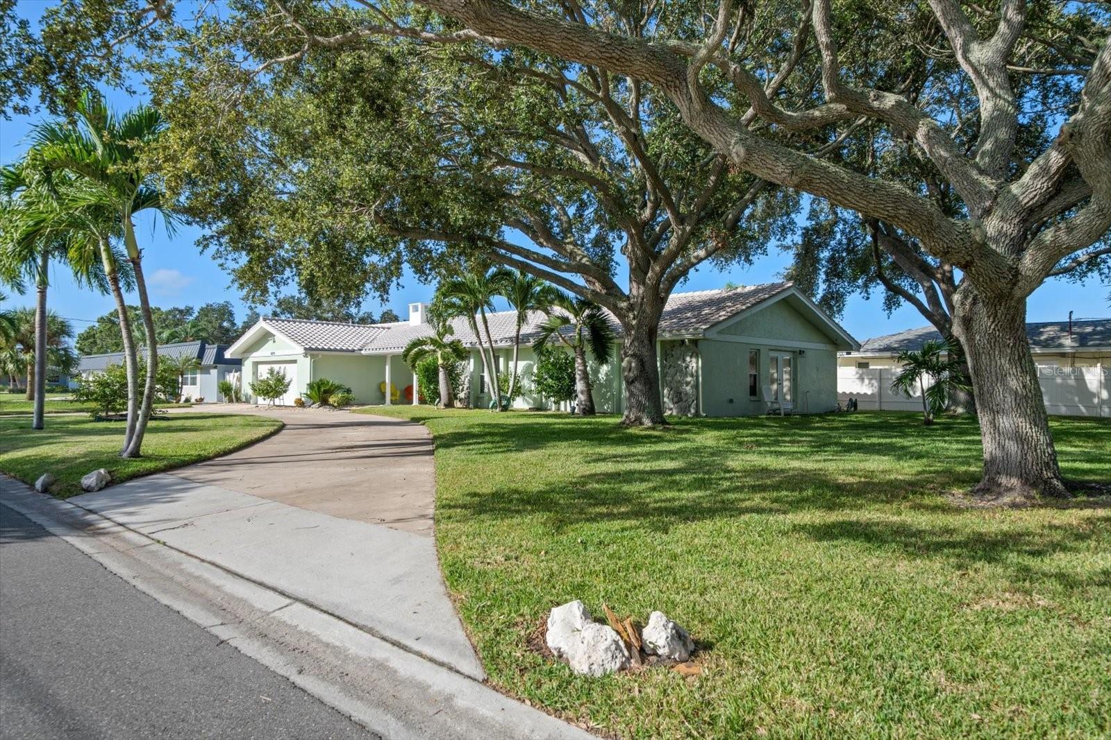 HARBOR HILLS ESTATES - Residential