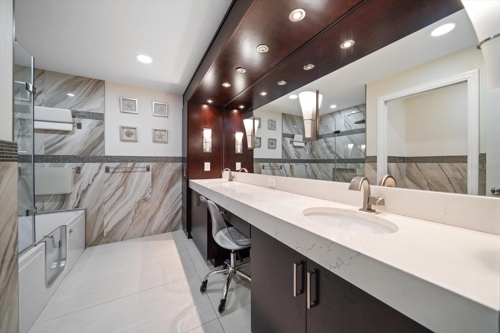 HARBOR HILLS ESTATES - Residential