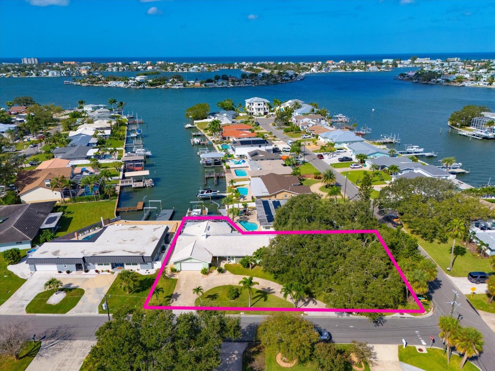 HARBOR HILLS ESTATES - Residential