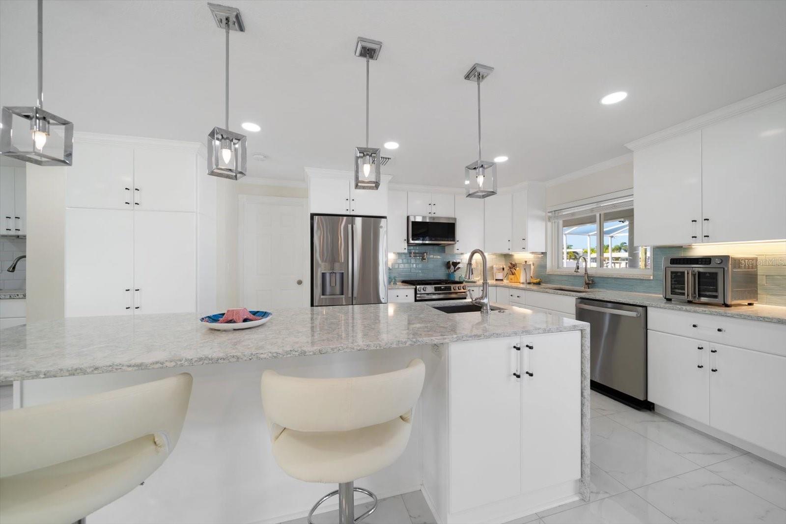HARBOR HILLS ESTATES - Residential