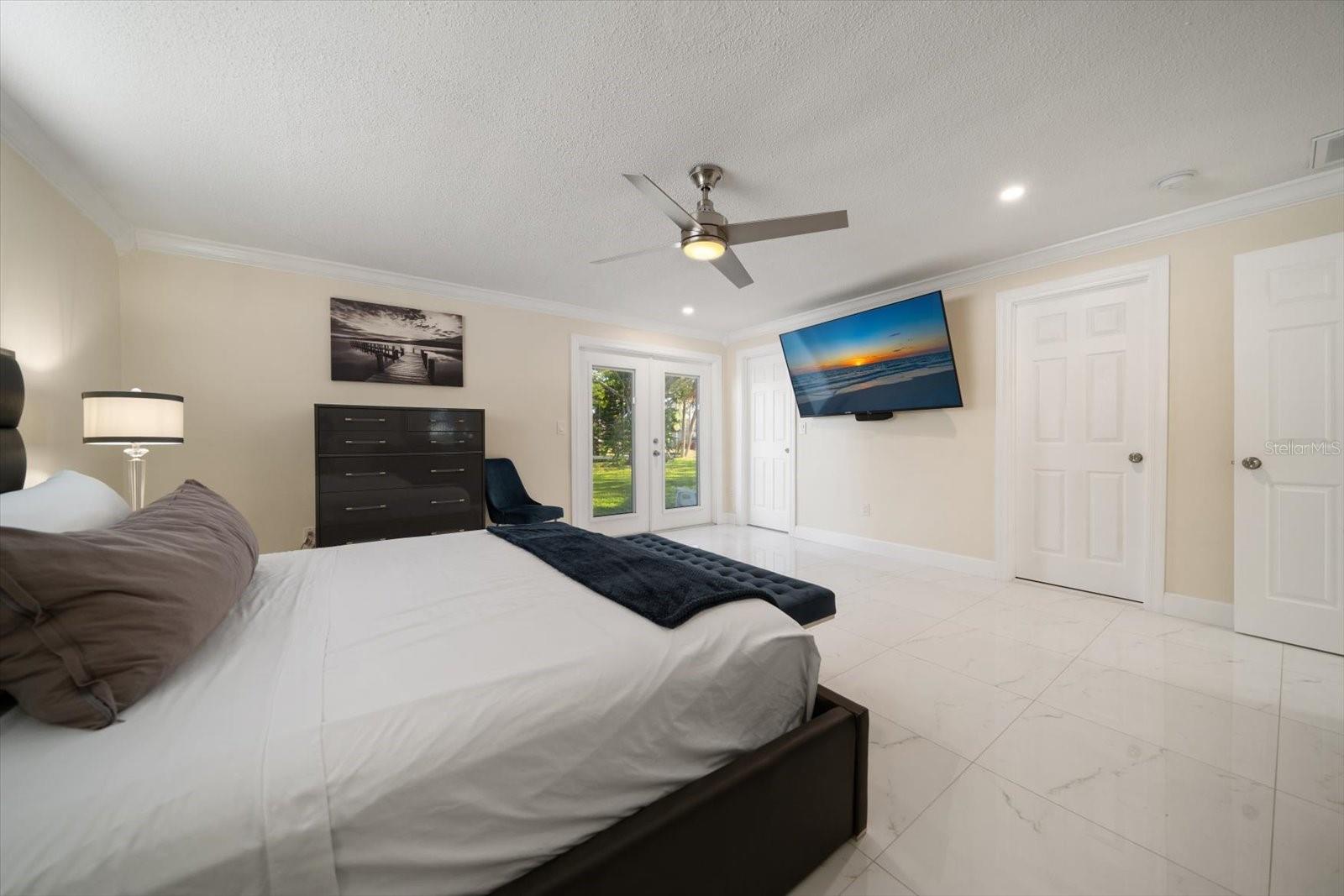 HARBOR HILLS ESTATES - Residential