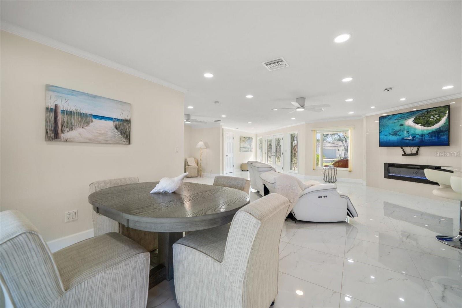 HARBOR HILLS ESTATES - Residential