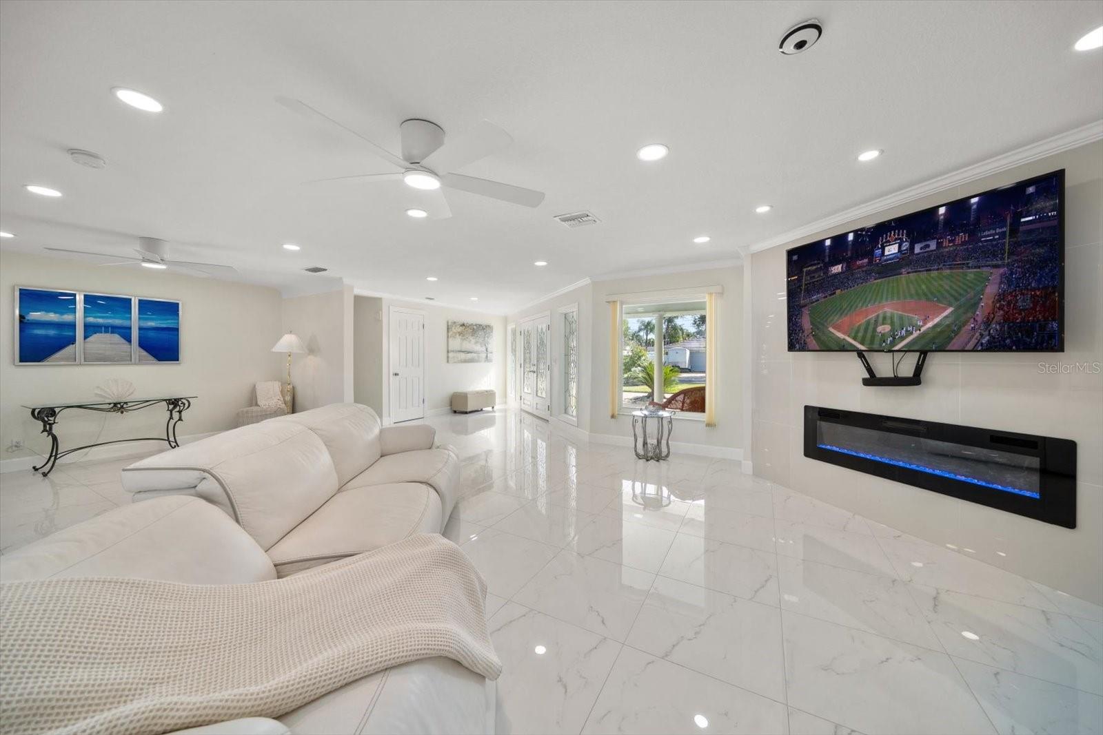HARBOR HILLS ESTATES - Residential