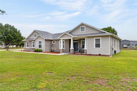 Photo of 3620 Highland Country Trail, Plant City, FL 33567 (MLS # TB8498488)