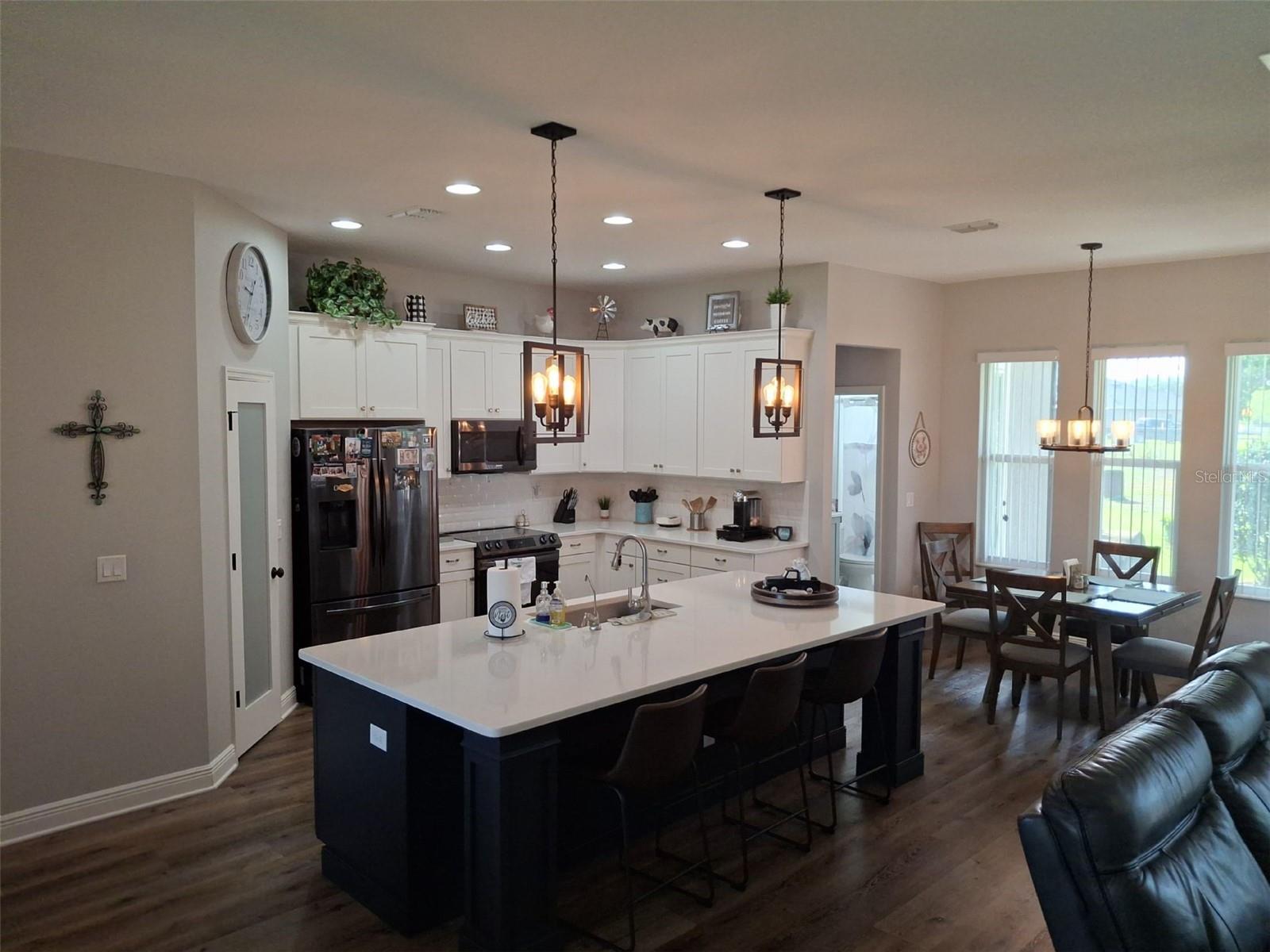 HIGHLAND COUNTRY ESTATES - Residential