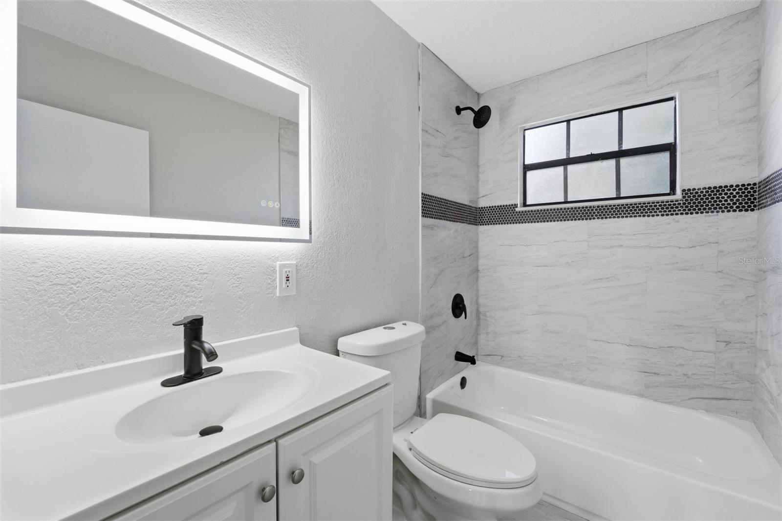 NOKOMIS MANOR NATURES PARK - Residential