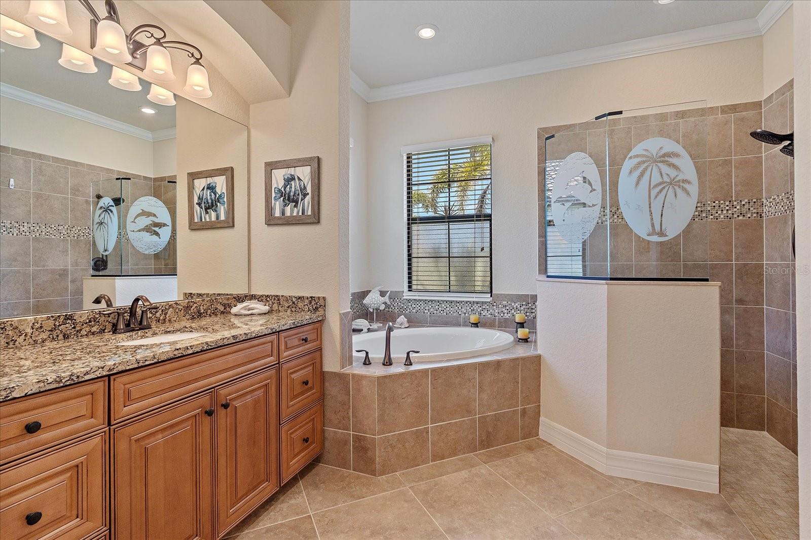 Picture for the property N6125834, 4 beds, 3 baths