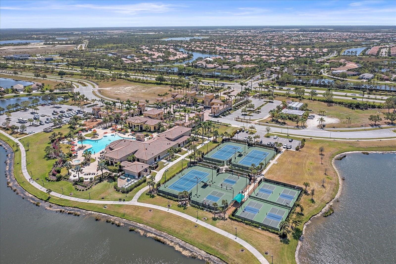 Picture for the property N6125834, 4 beds, 3 baths