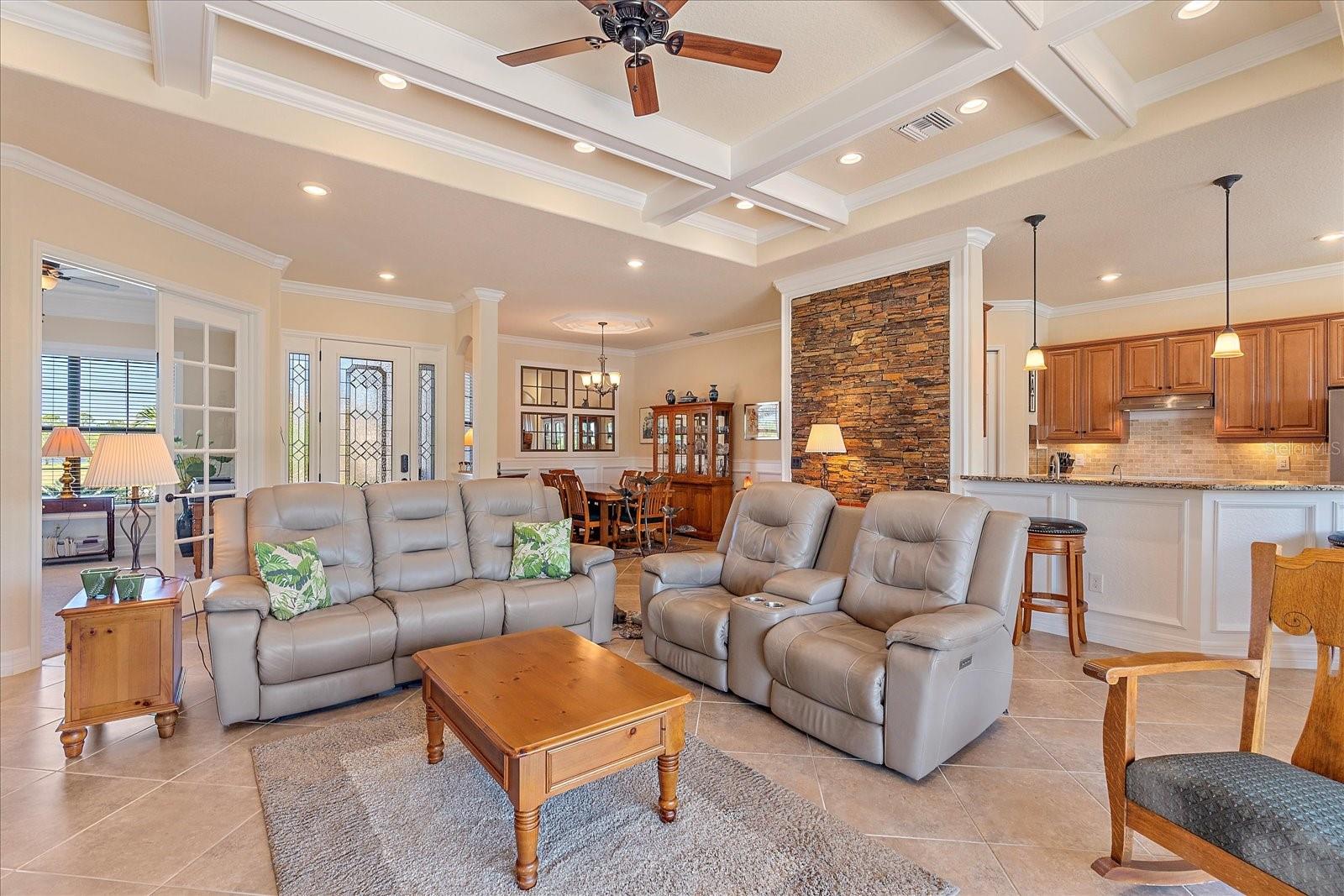Picture for the property N6125834, 4 beds, 3 baths