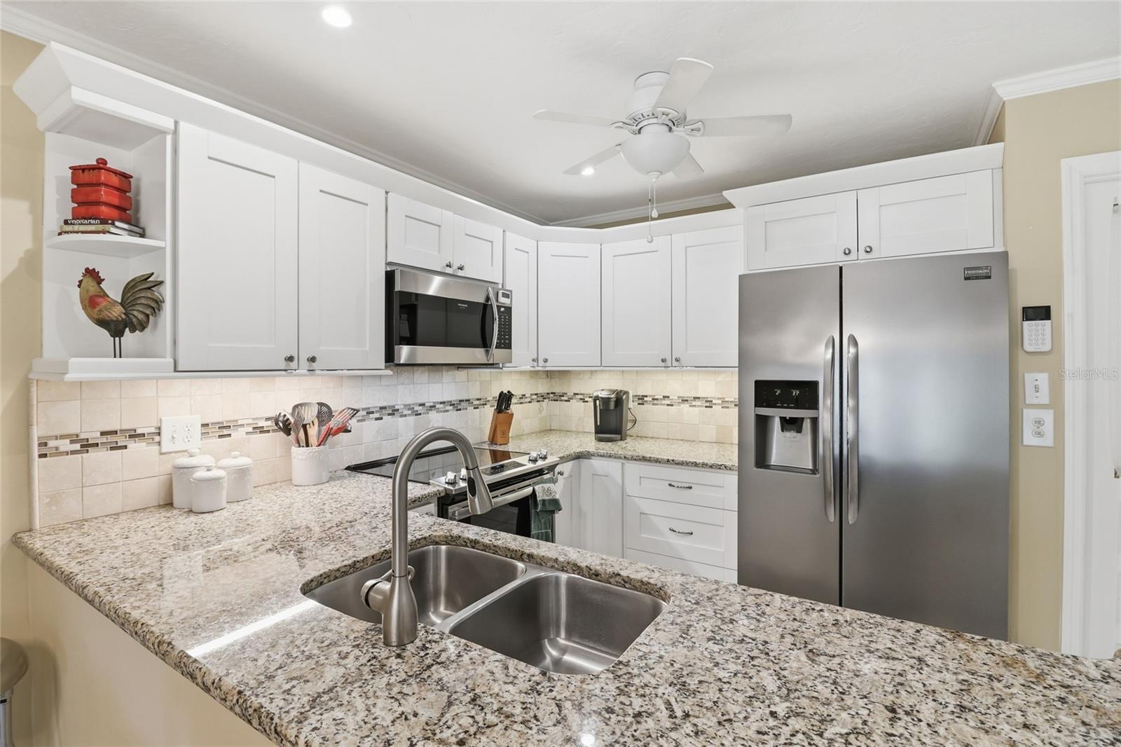 OAKHURST PH III - Residential