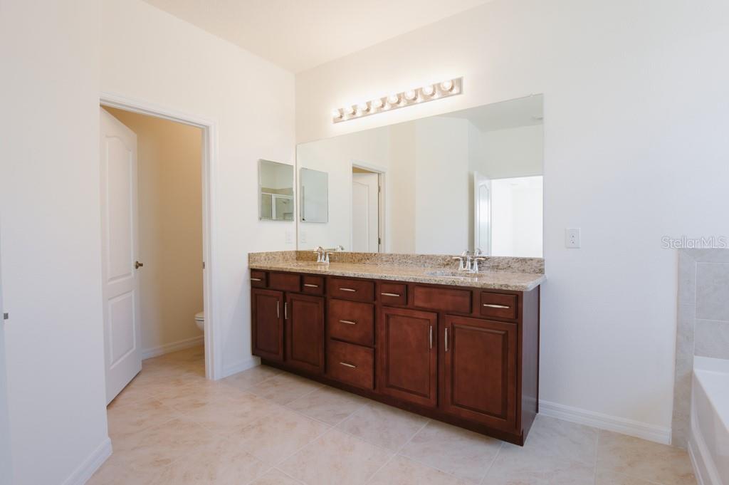 DEL TIERRA PH I - Residential