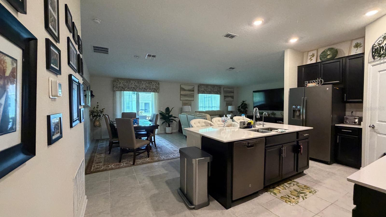 GREATER LAKES PH 4 - Residential Lease