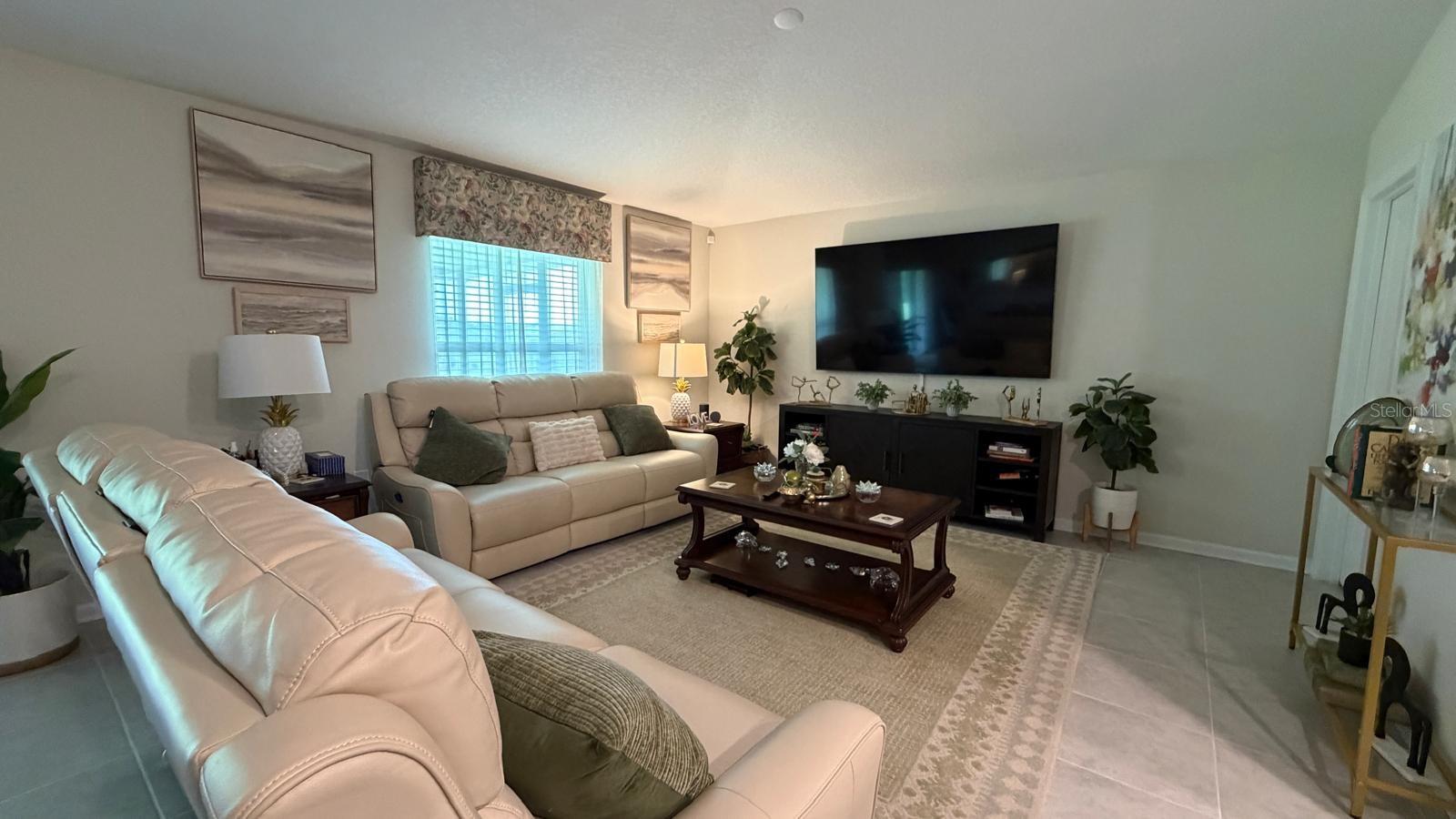 GREATER LAKES PH 4 - Residential Lease