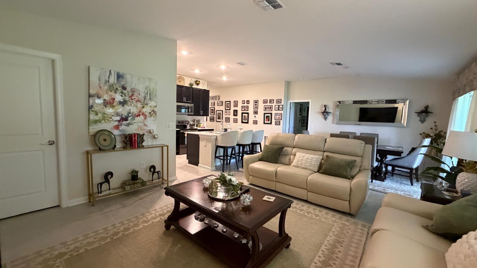 GREATER LAKES PH 4 - Residential Lease