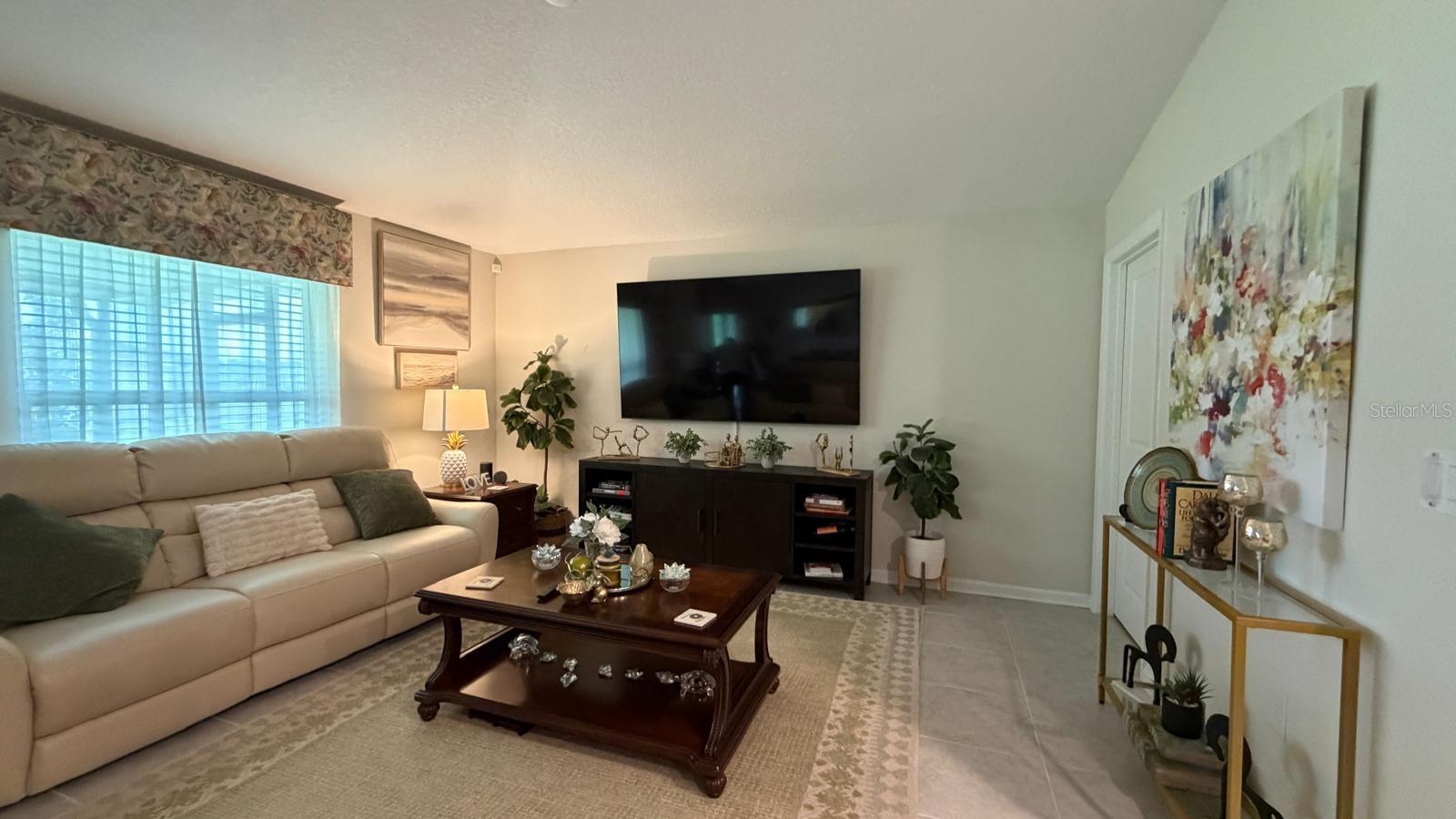 GREATER LAKES PH 4 - Residential Lease