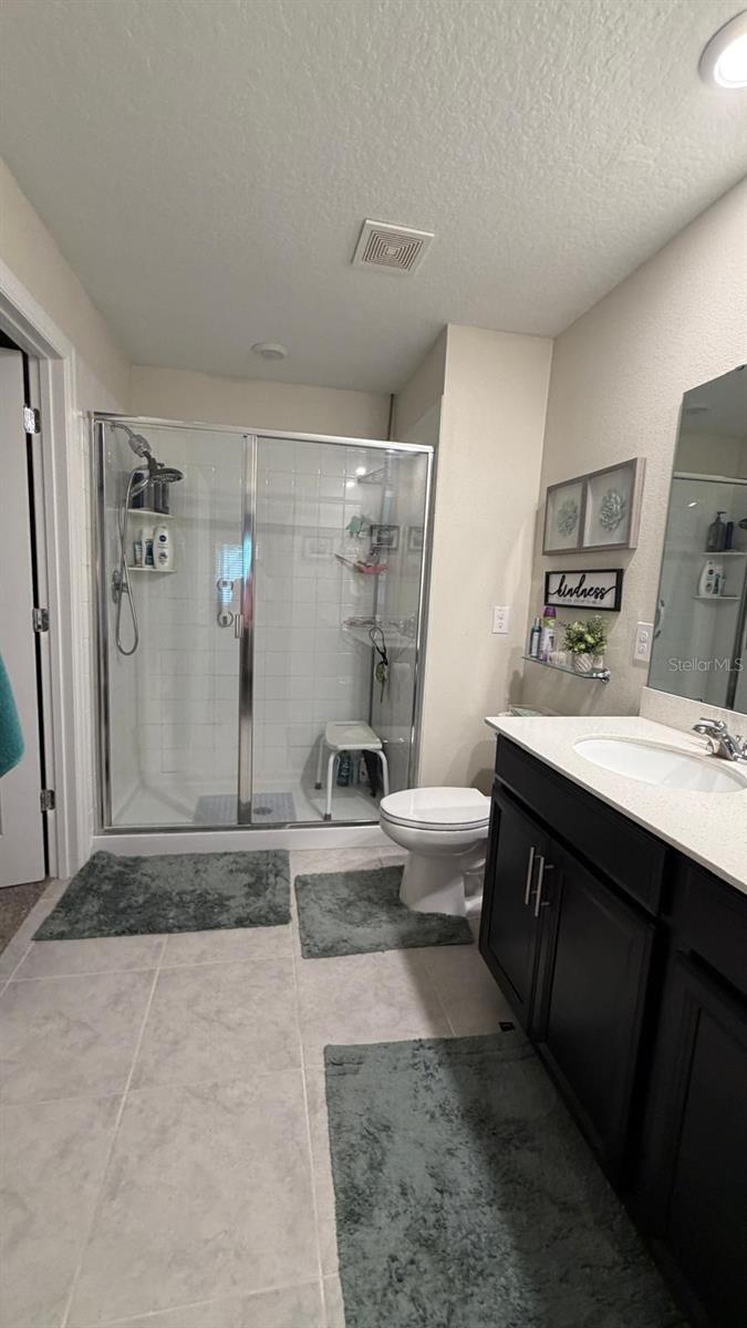 GREATER LAKES PH 4 - Residential Lease
