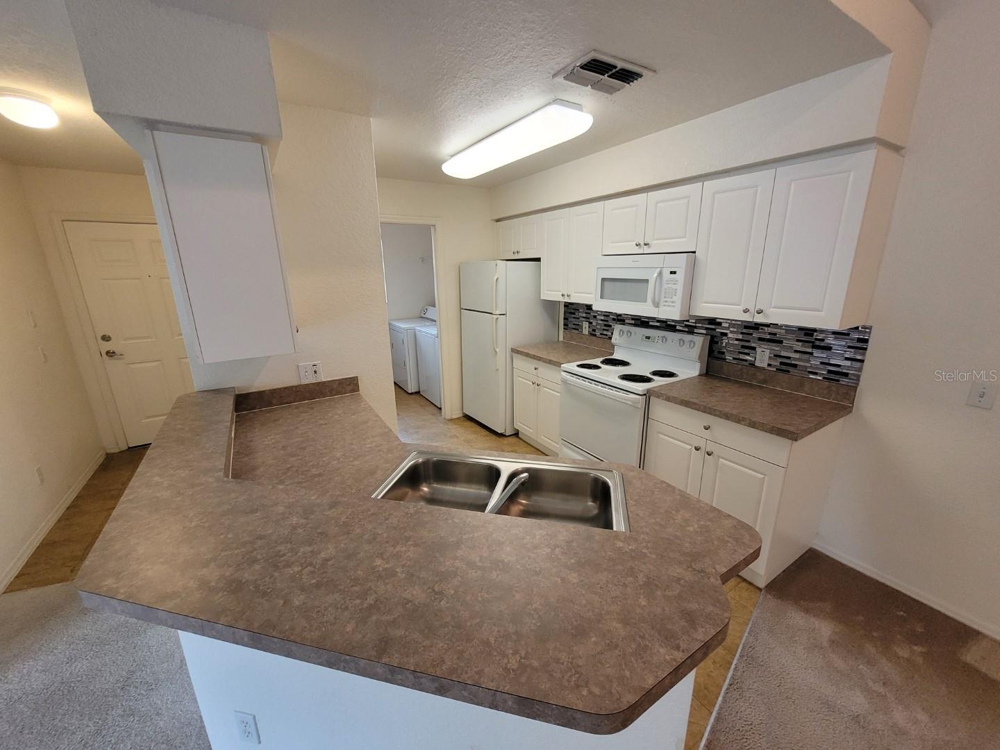 BELMONT AT RYALS CHASE CONDO - Residential Lease