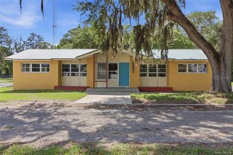 Photo of 18150 SE Highway 19, Inglis, FL 34449 (MLS # OM731295)