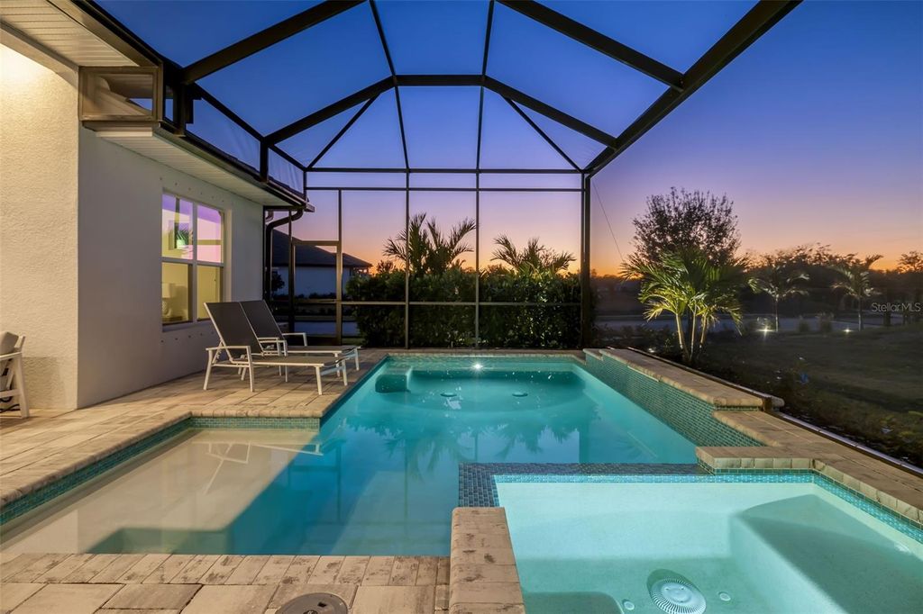 Photo of 4677 Antrim Drive, Sarasota, FL 34240 (MLS # A4684179)