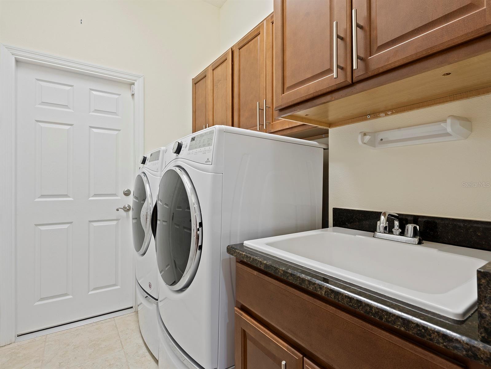 LAKES OF MOUNT DORA - Residential