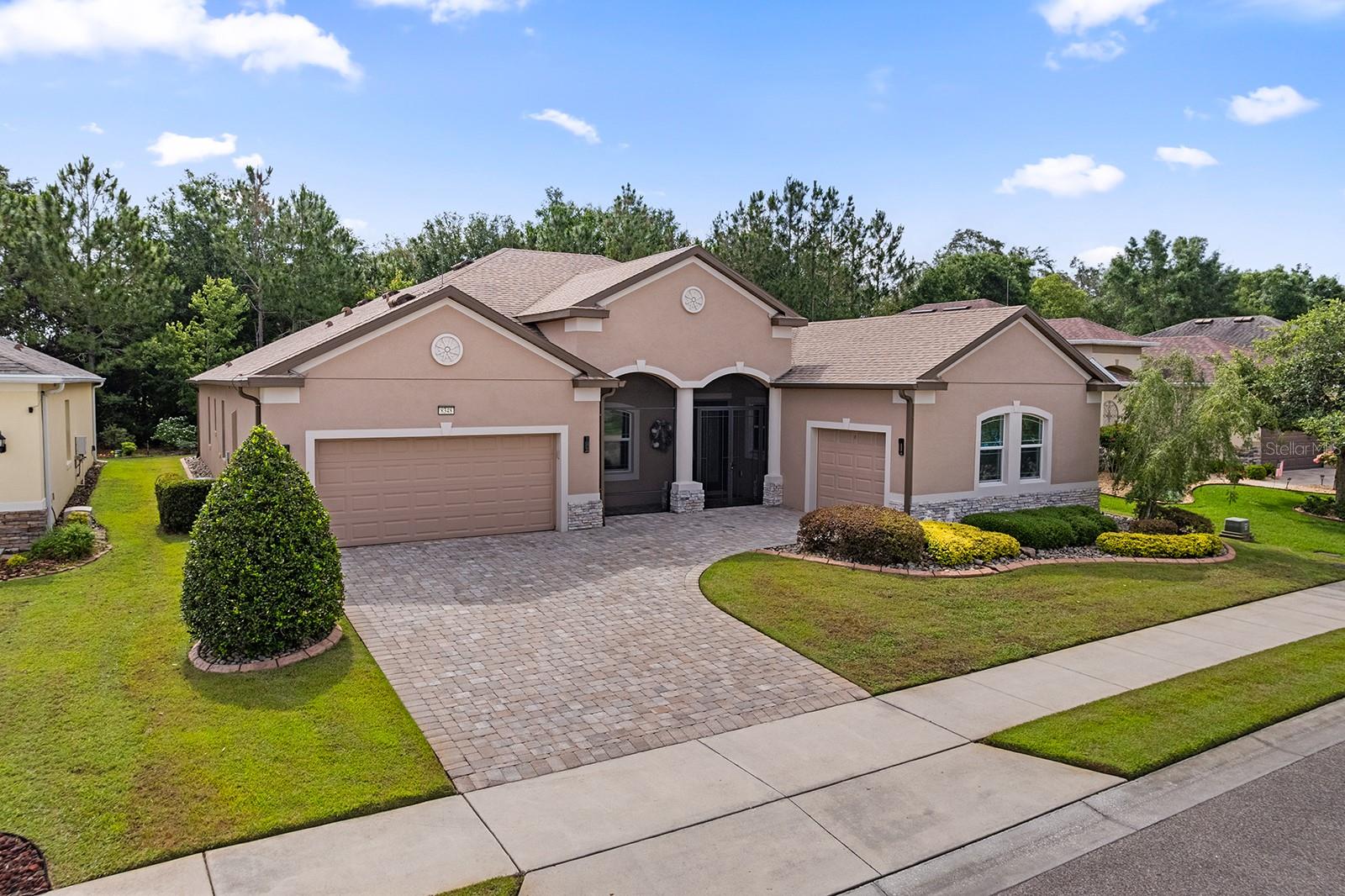 LAKES OF MOUNT DORA - Residential