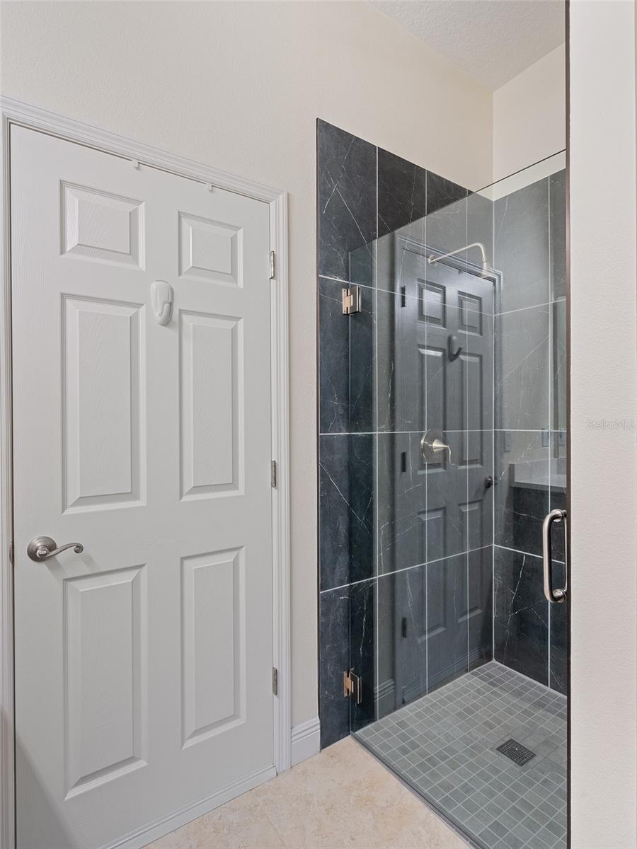 LAKES OF MOUNT DORA - Residential