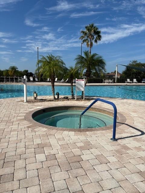 LAKES OF MOUNT DORA - Residential