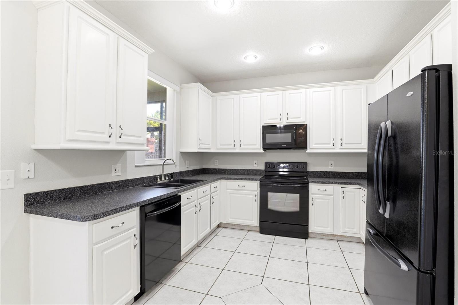 WATERFORD CHASE VILLAGE TR E - Residential