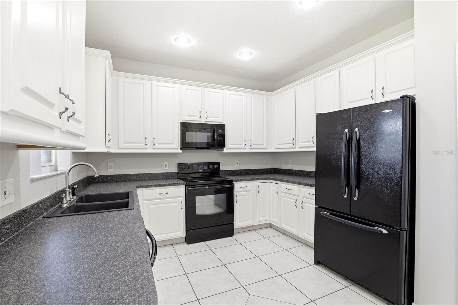 WATERFORD CHASE VILLAGE TR E - Residential