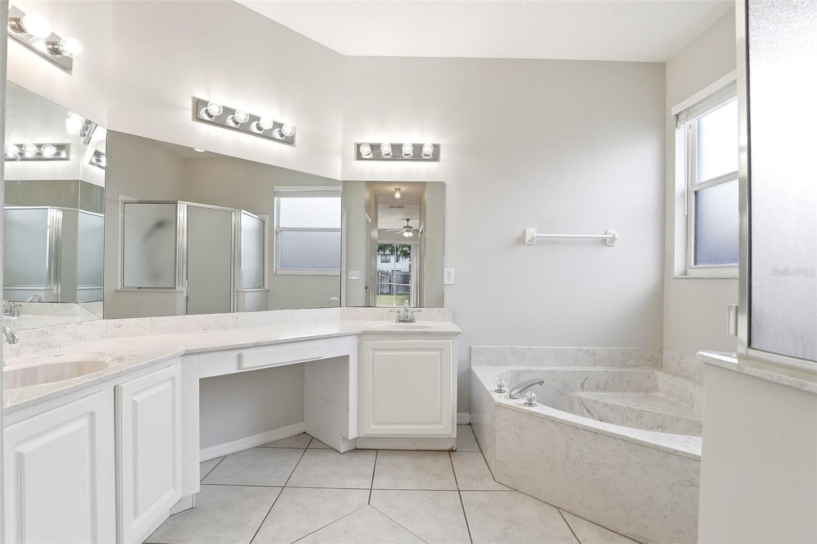 WATERFORD CHASE VILLAGE TR E - Residential