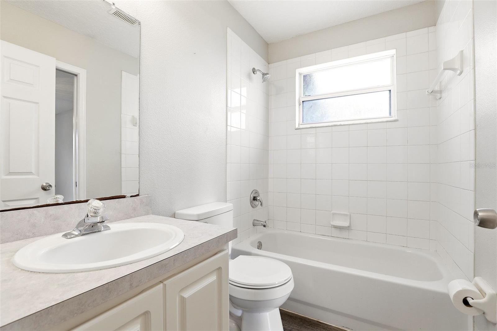 WATERFORD CHASE VILLAGE TR E - Residential