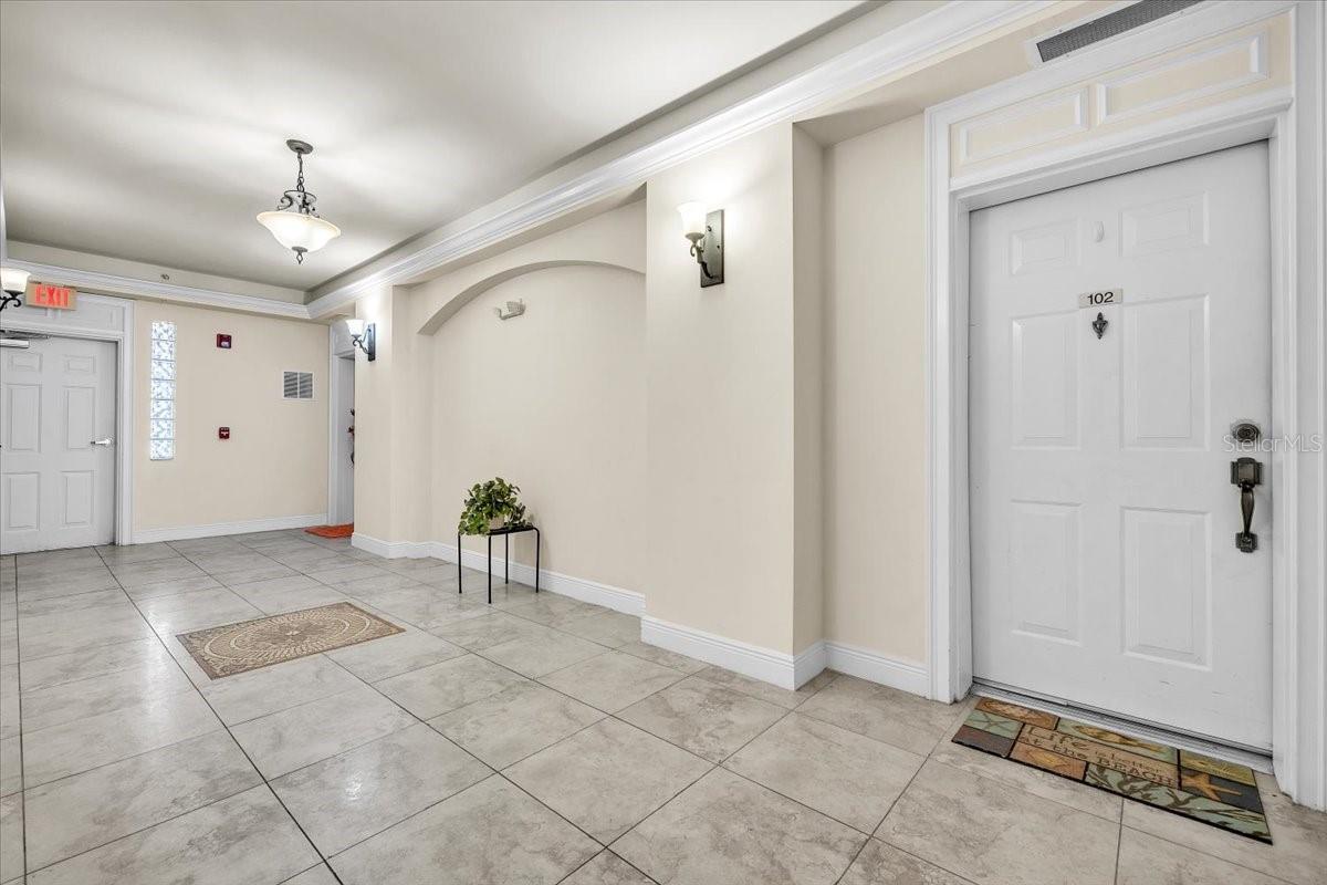 3948 POMODORO CIRCLE 102
