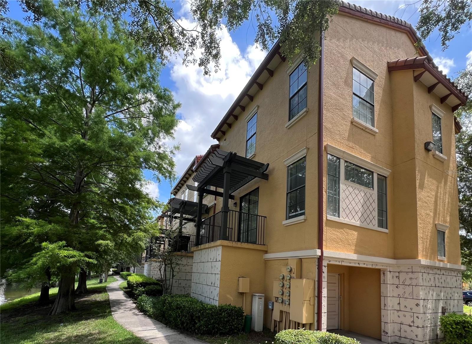 6121 METROWEST BOULEVARD 101