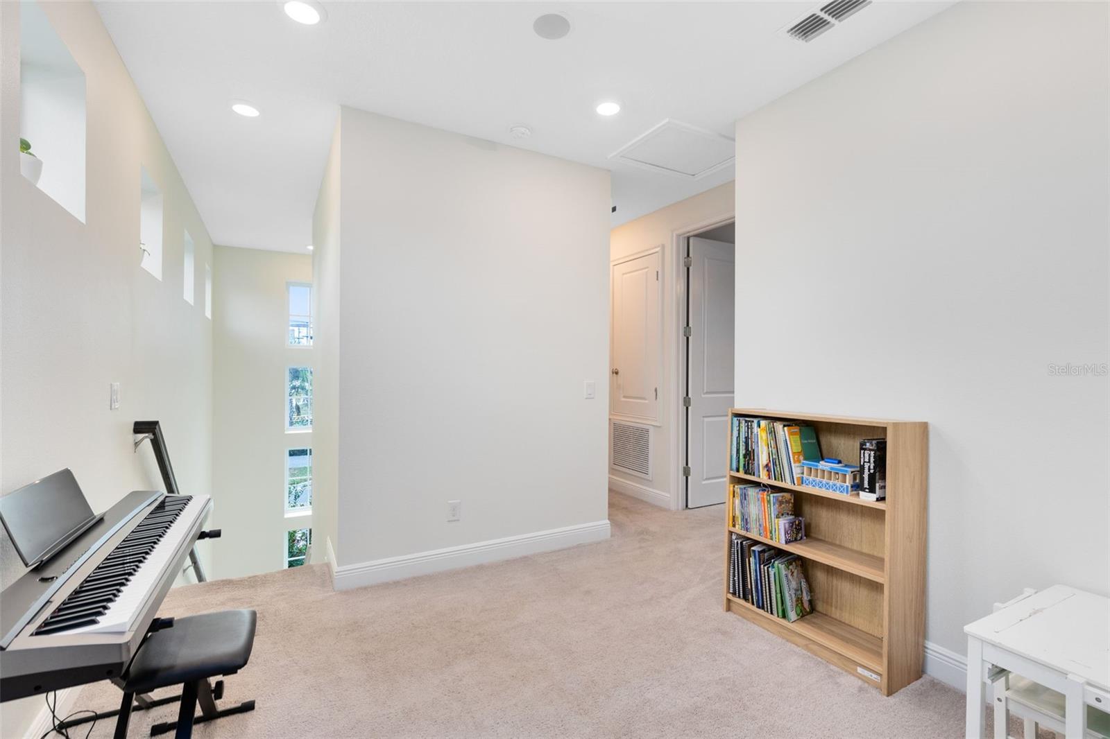 LAUREATE PARK PH 4 - Residential