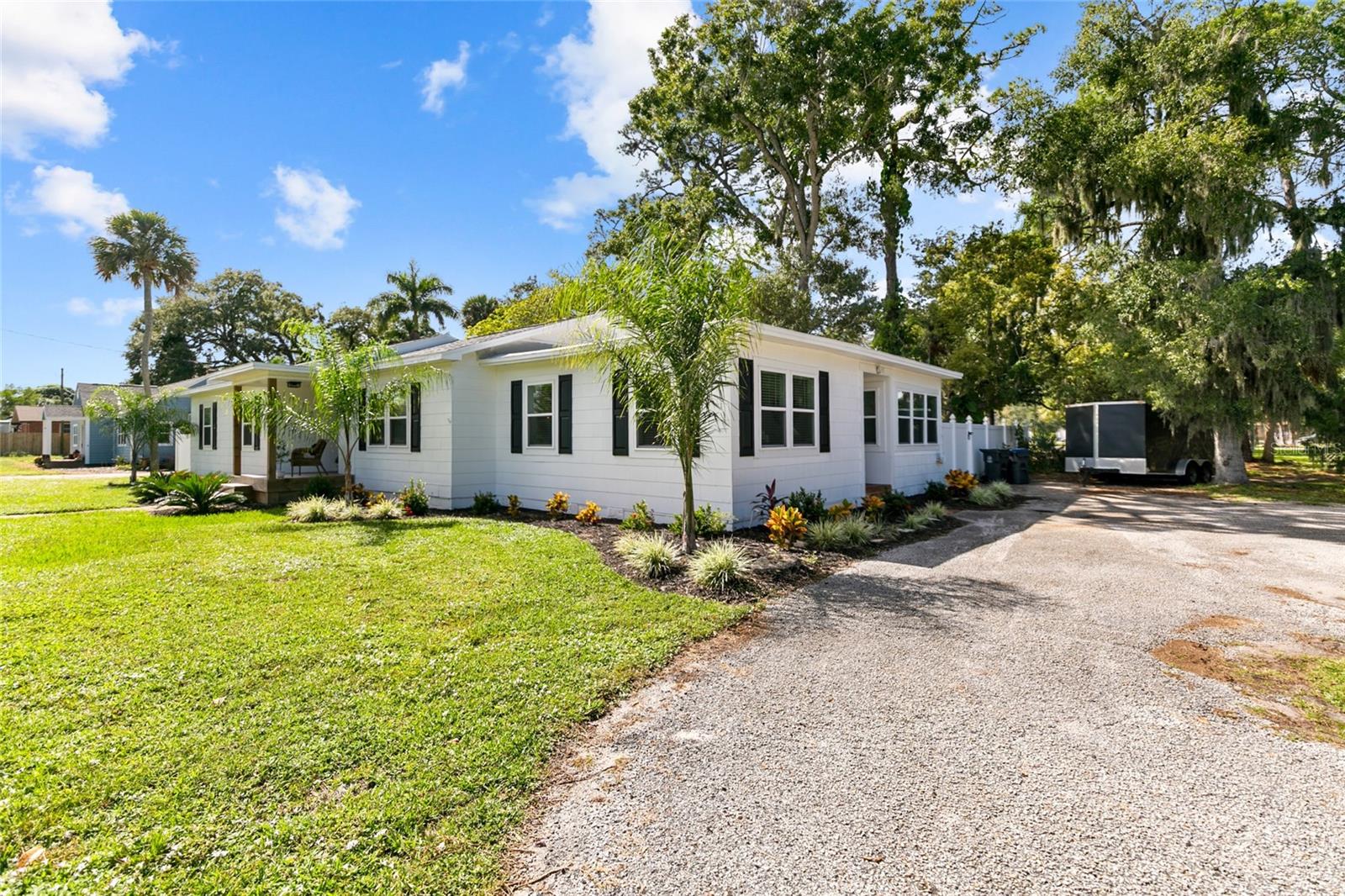 1208 INDIAN RIVER AVENUE