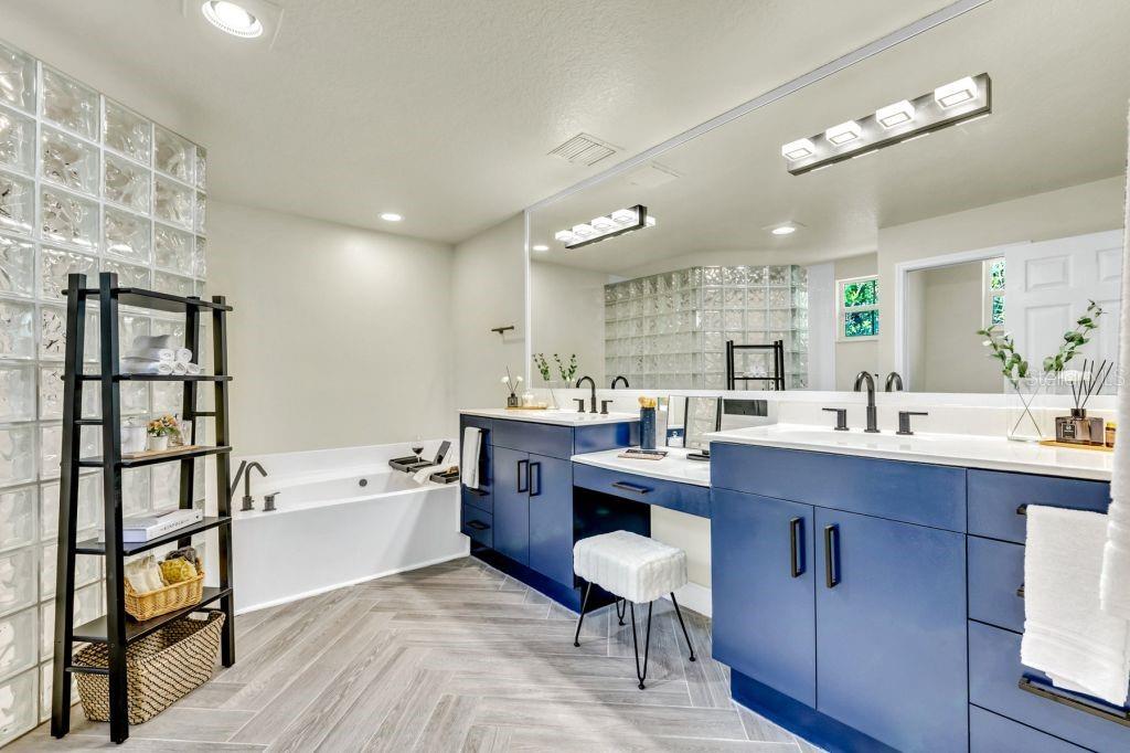 HIDEAWAY BAY SUB - Residential