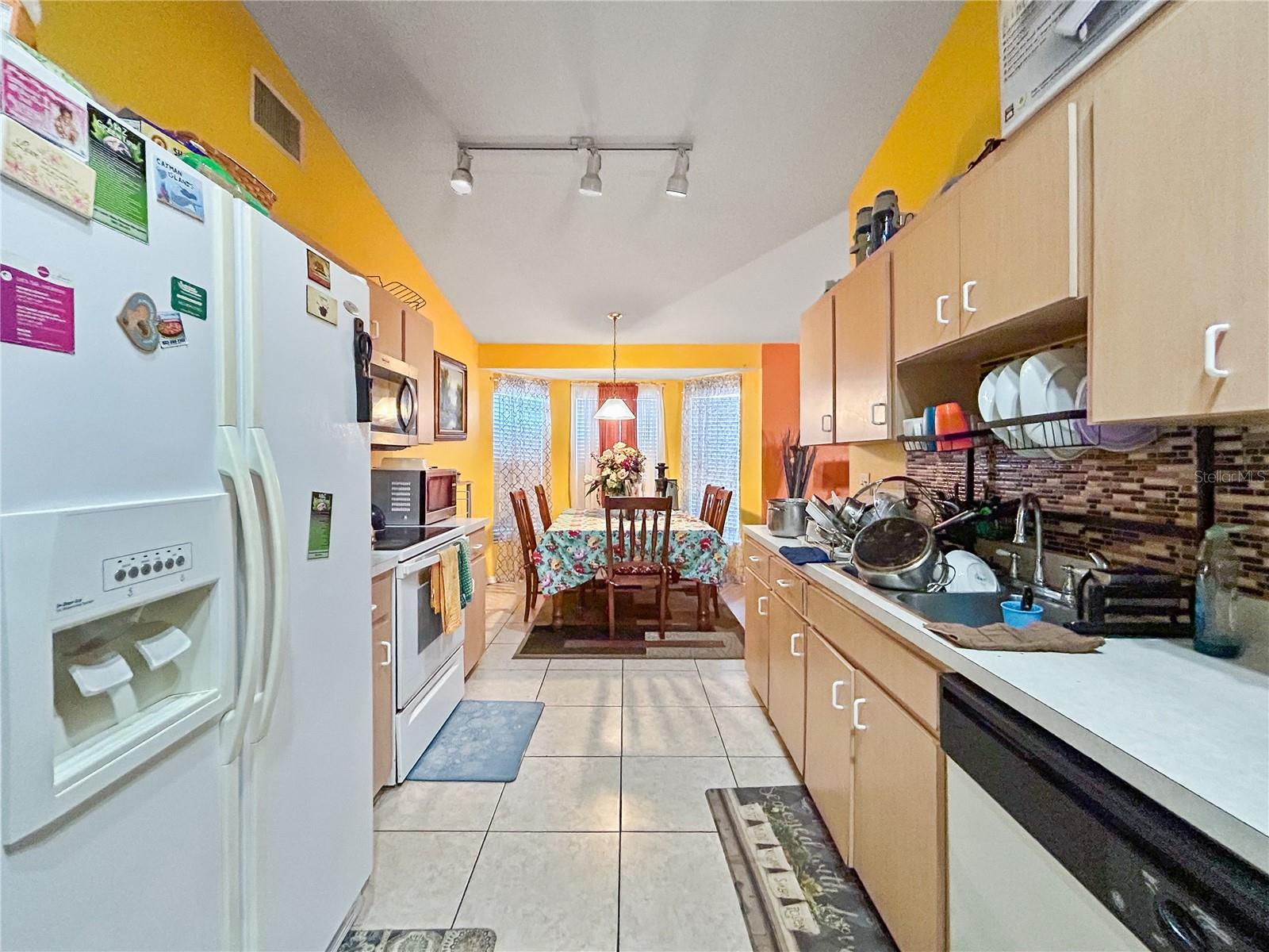 MAGNOLIA MANOR - Residential