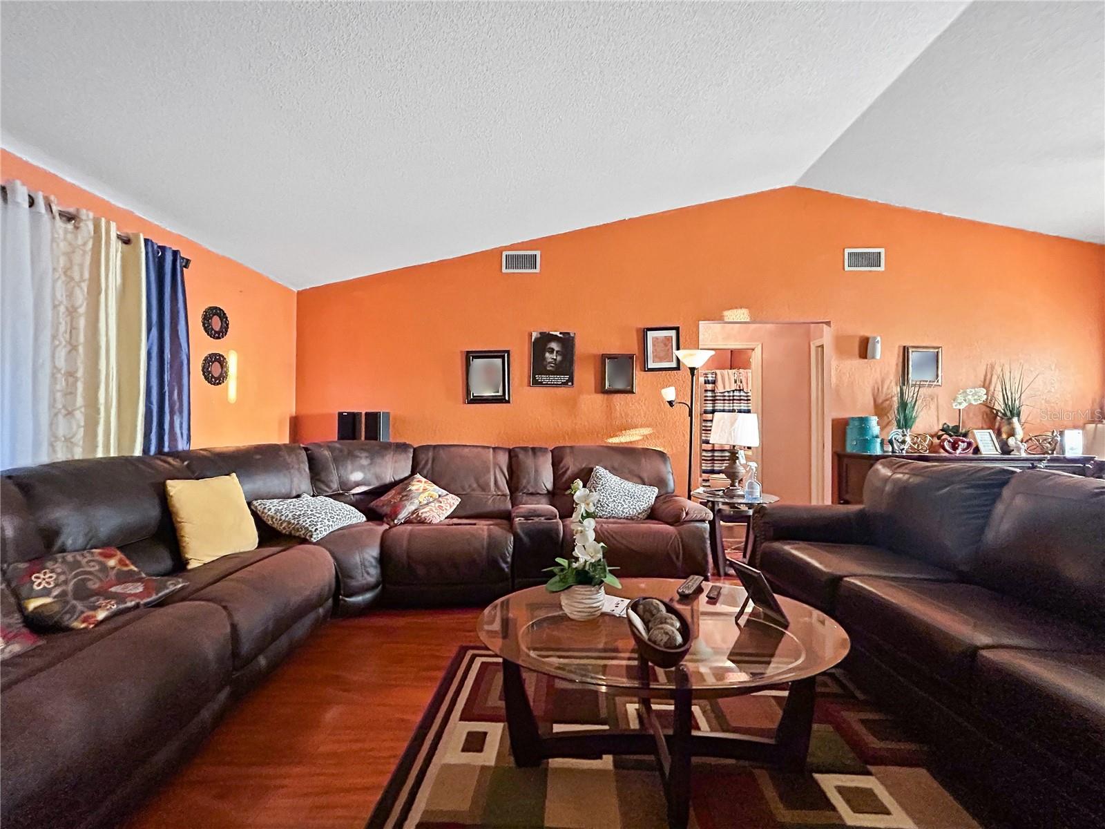 MAGNOLIA MANOR - Residential