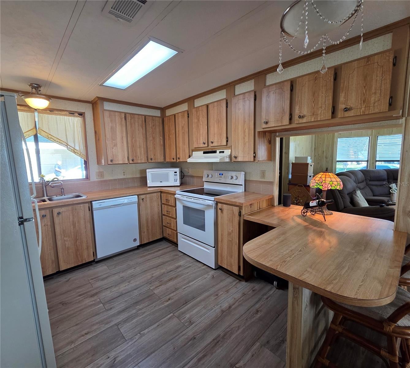2430 FAIRBLUFF ROAD 1556