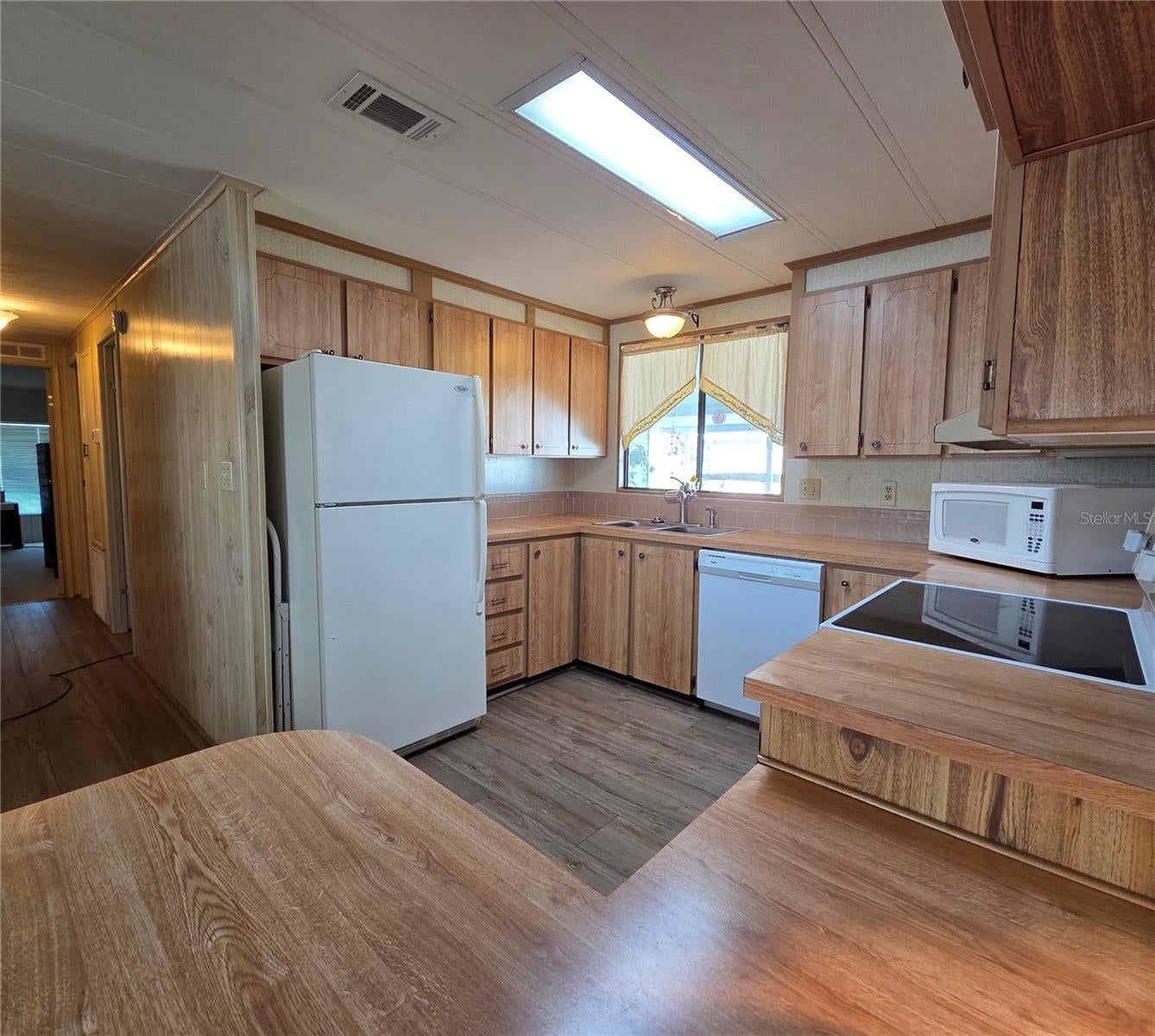 2430 FAIRBLUFF ROAD 1556