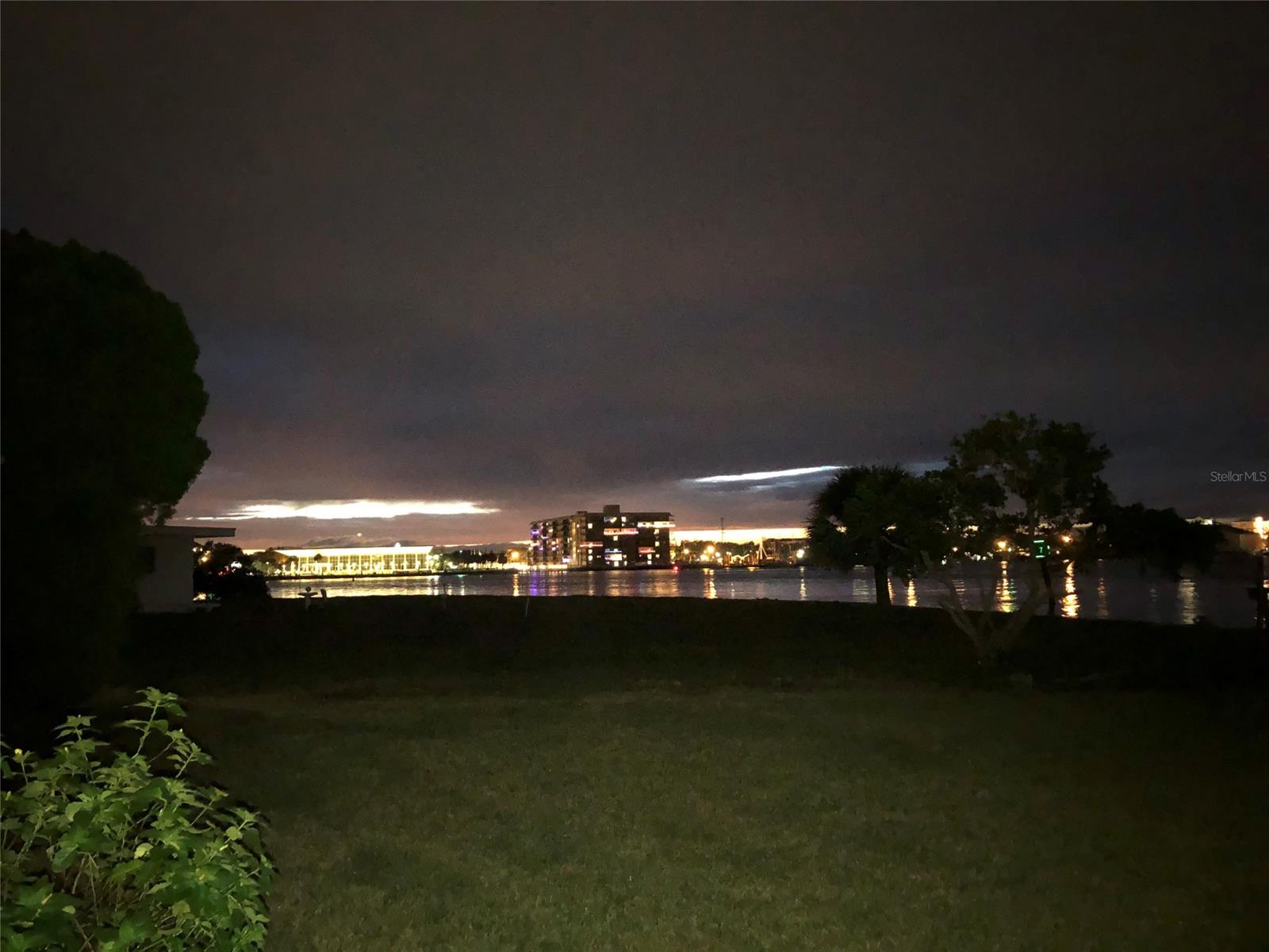 Bouchelles Island - Residential