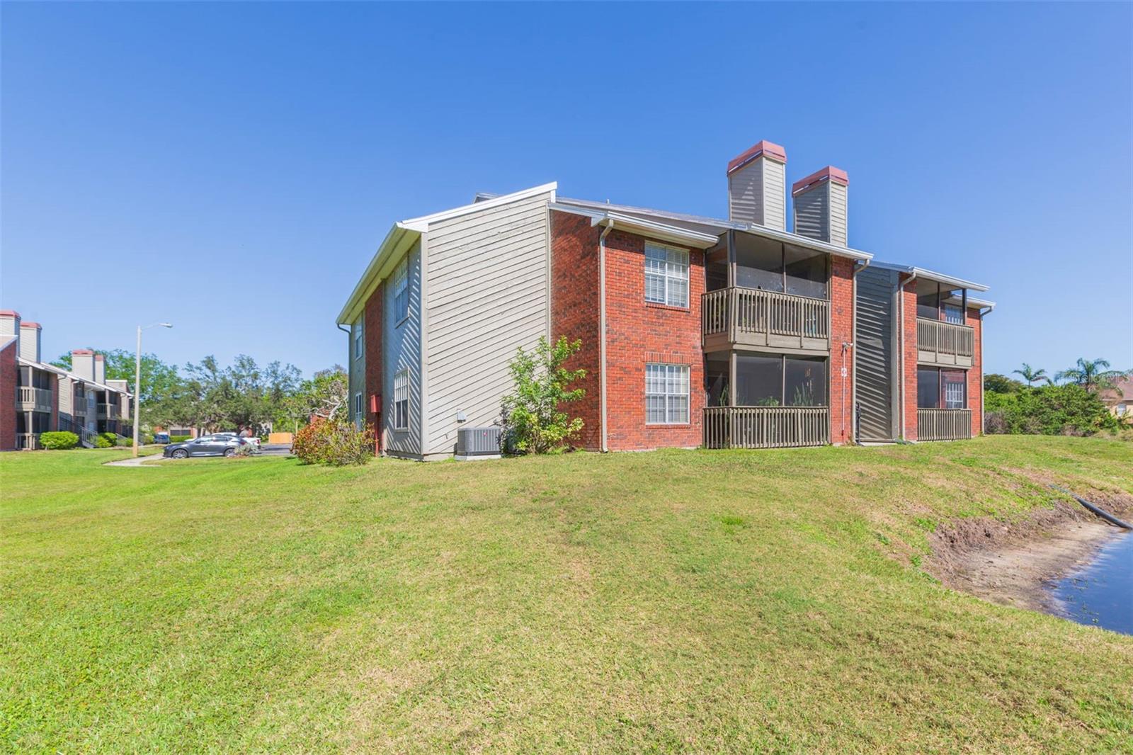 9100 DR MARTIN LUTHER KING JR STREET N 405