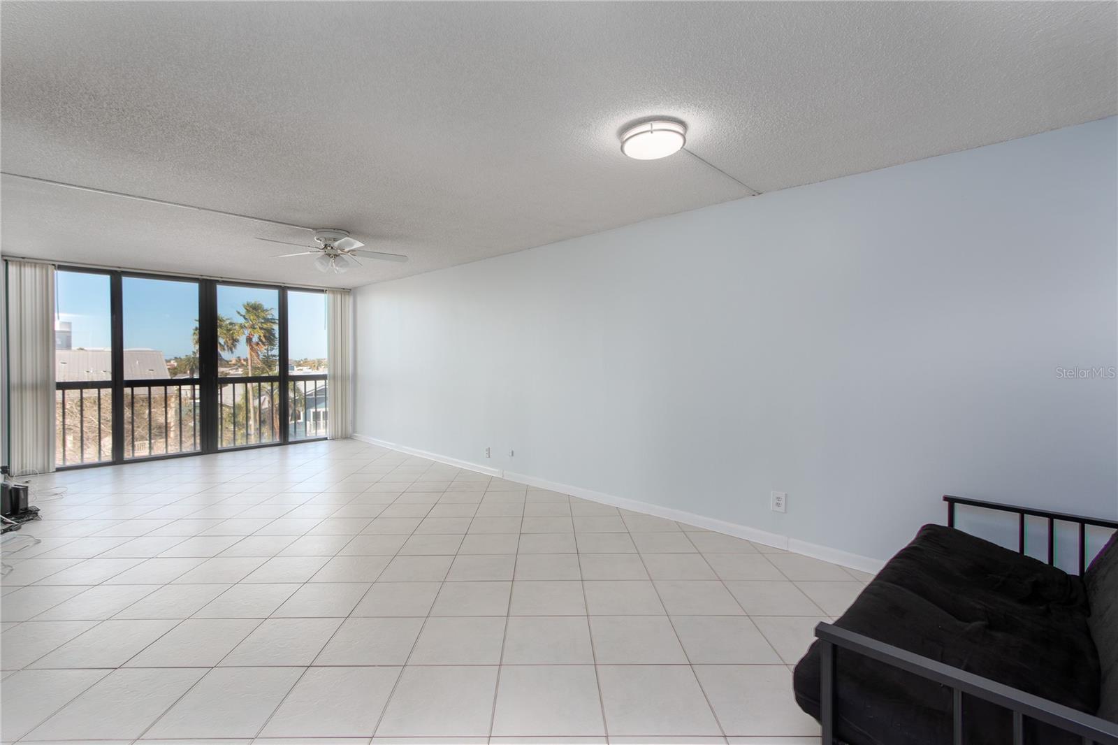 DOLPHIN COVE CLEARWATER - Residential Lease