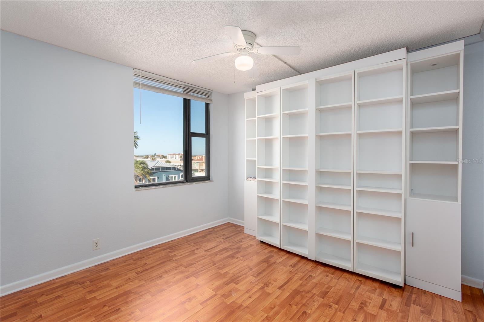 DOLPHIN COVE CLEARWATER - Residential Lease